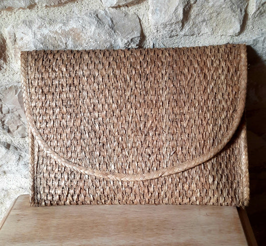 Pochette en osier