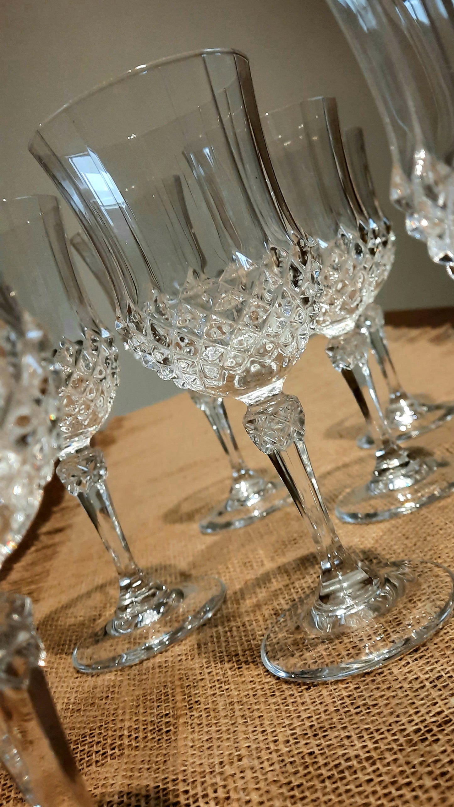 8 verres à vin cristal de France