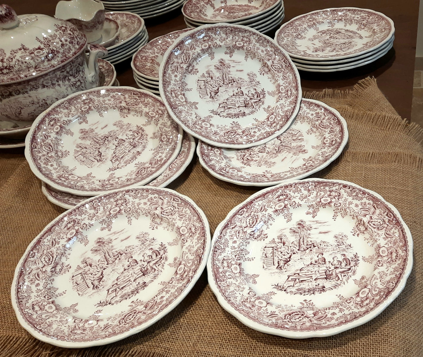 Lot de 8 Assiettes Plates